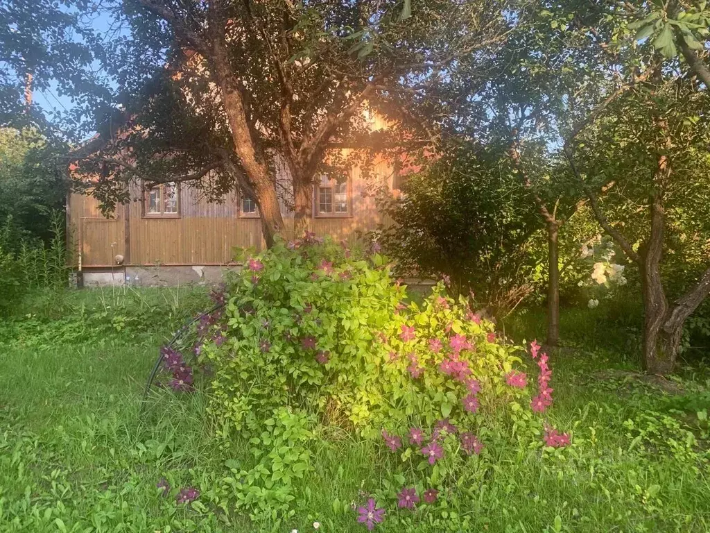 Дом в Санкт-Петербург, Санкт-Петербург, Петергоф ул. Дзержинского, 7 ... - Фото 1