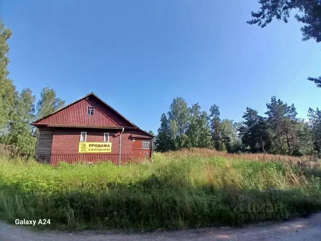 Дом в Ленинградская область, Лужский район, Толмачево городской ... - Фото 1