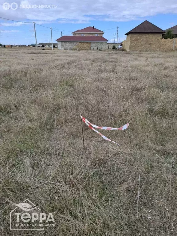 Участок в Сакский район, село Уютное (6 м) - Фото 1