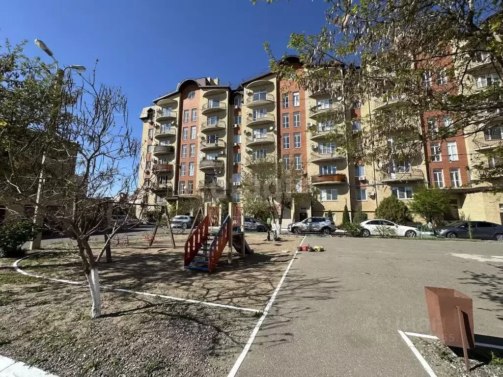3-к кв. Астраханская область, Астрахань ул. Латышева, 7В (100.6 м) - Фото 1