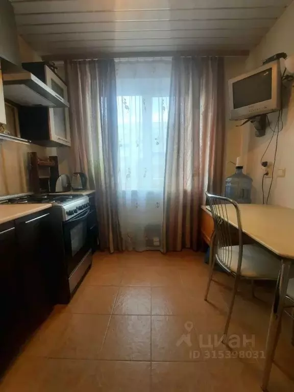 3-к кв. Курская область, Курск ул. Димитрова, 71 (60.8 м) - Фото 1