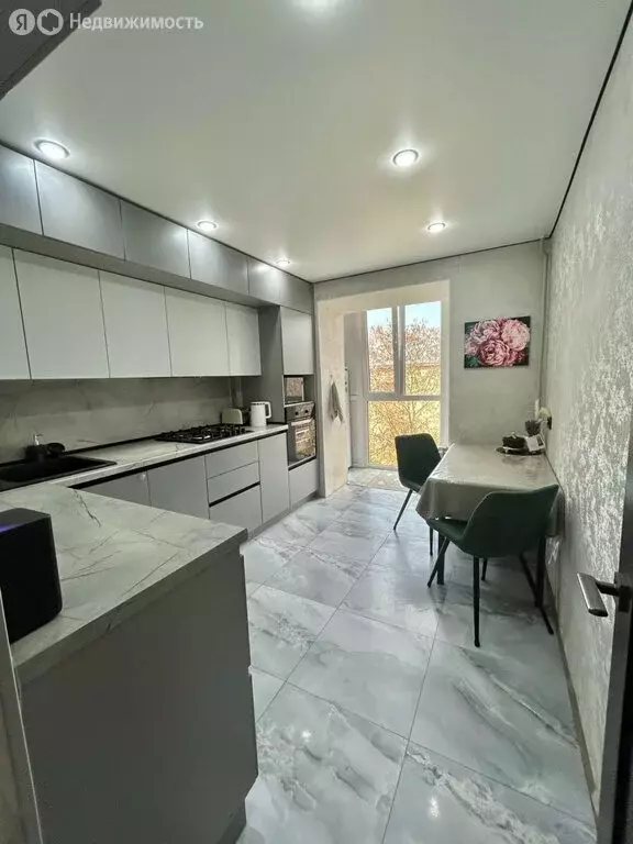 3-комнатная квартира: Ессентуки, улица Ермолова, 129Б (64 м) - Фото 1