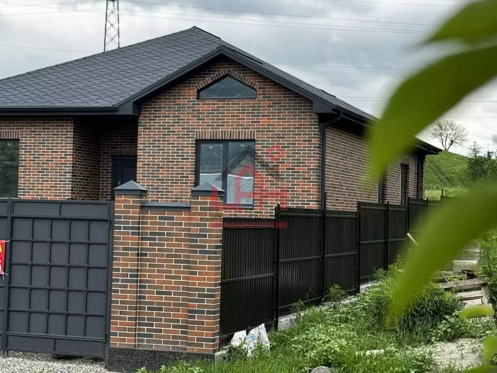 Дом в Ставропольский край, Предгорный муниципальный округ, пос. ... - Фото 1