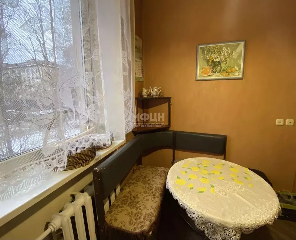 2-к кв. Карелия, Петрозаводск просп. Ленина, 13 (50.7 м) - Фото 2