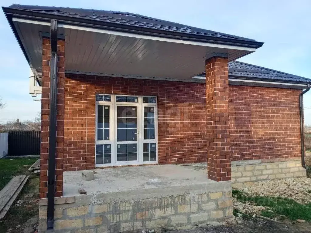 Дом в Ставропольский край, Михайловск Шпаковский район, Октябрьская ... - Фото 0