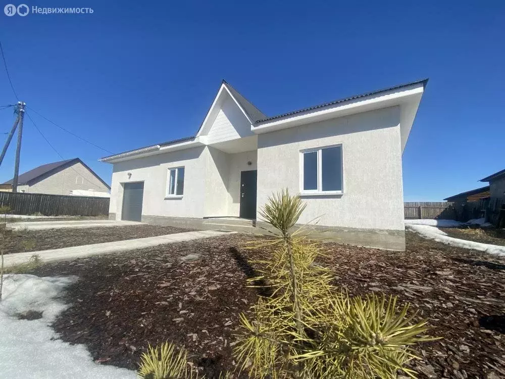 Дом в Иркутский муниципальный округ, село Хомутово (180 м) - Фото 1