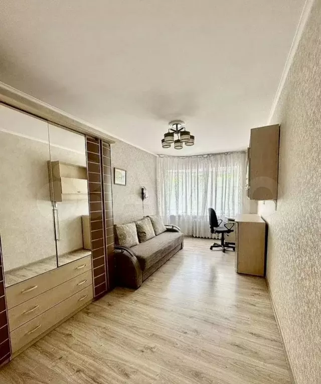 2-к. квартира, 50,2 м, 2/5 эт. - Фото 0