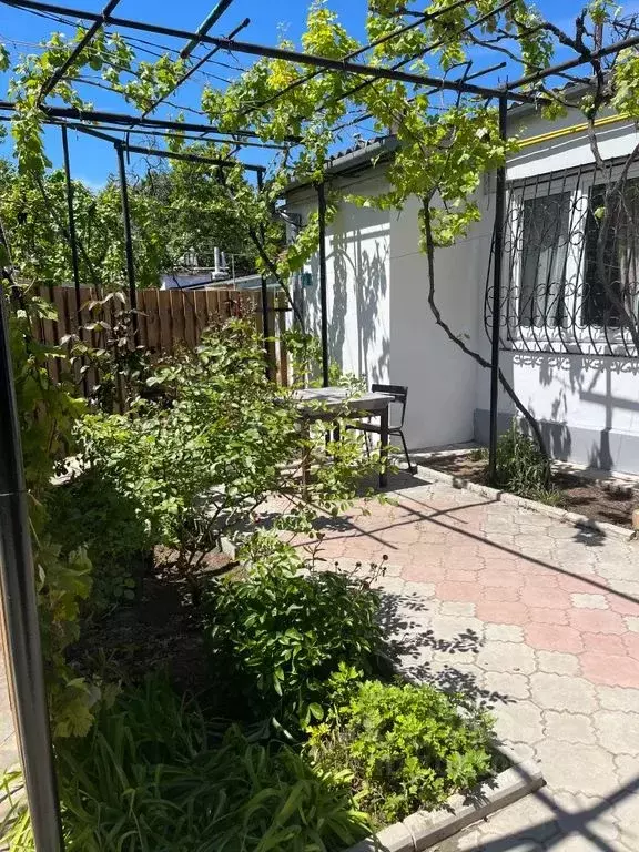2-к кв. Крым, Евпатория ул. Пушкина, 61 (50.0 м) - Фото 0