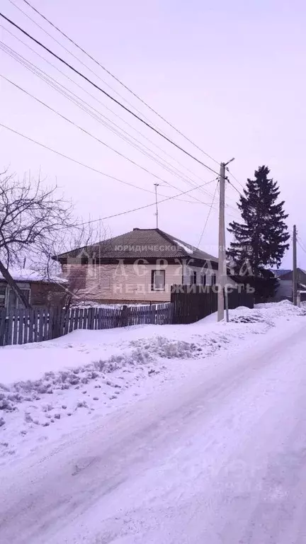 Дом в Кемеровская область, Топки Октябрьская ул. (61 м) - Фото 0