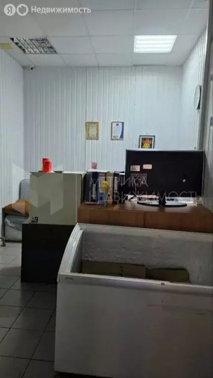 Торговая площадь (100 м) - Фото 0