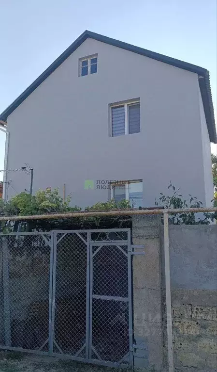 Дом в Крым, Сакский район, с. Суворовское ул. Суворовская, 1А (84 м) - Фото 1