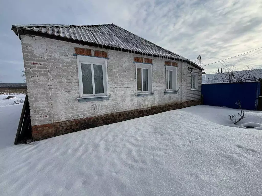 Дом в Белгородская область, Валуйский муниципальный округ, с. ... - Фото 1