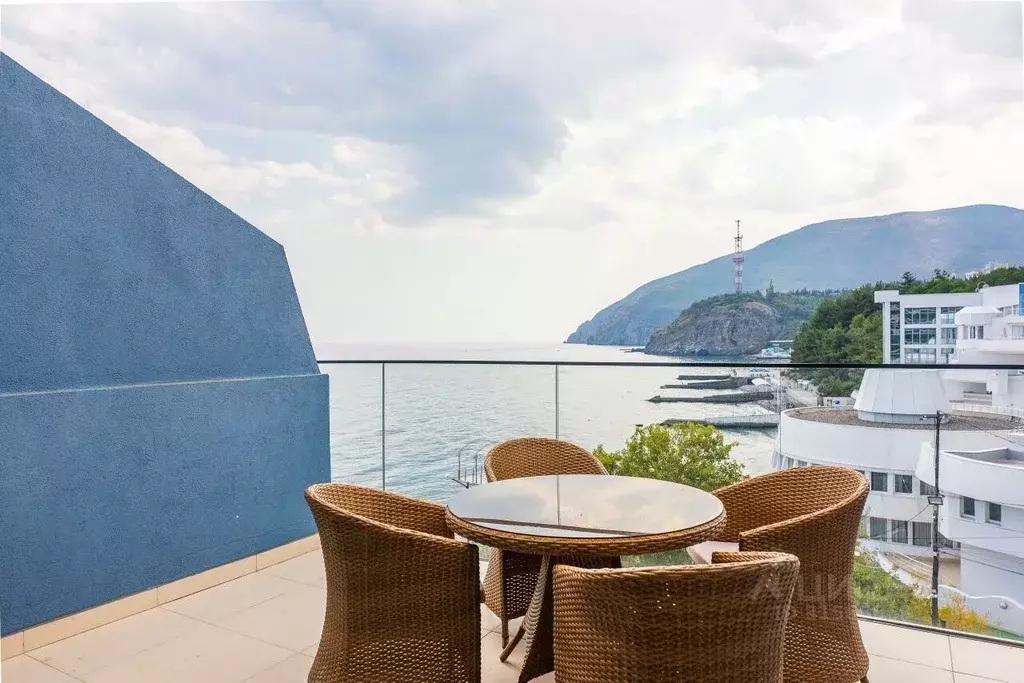 1-к кв. Крым, Алушта муниципальный округ, Партенит пгт ул. ... - Фото 1