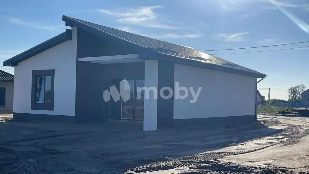 Дом в Калининградская область, Гурьевский муниципальный округ, пос. ... - Фото 1