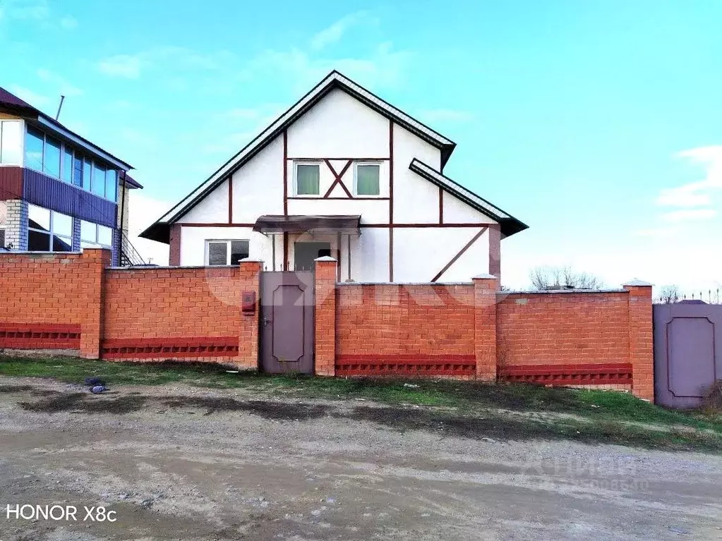 Дом в Волгоградская область, Волгоград ул. Тобольская (158 м) - Фото 1