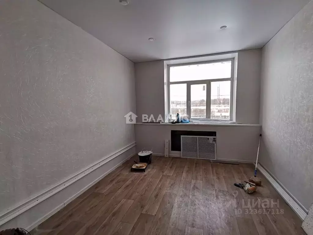 Помещение свободного назначения в Калужская область, Совхоз Боровский ... - Фото 2