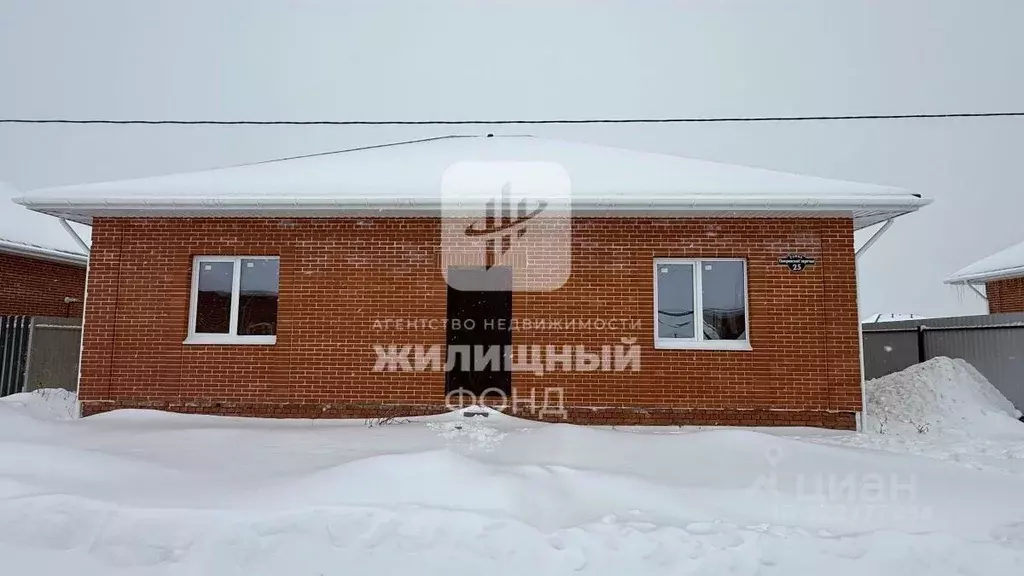 Дом в Саратовская область, Энгельсский район, Красноярское ... - Фото 2