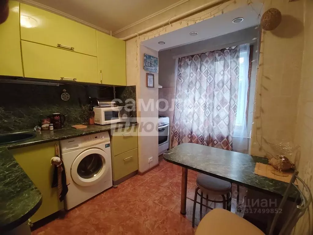 2-к кв. Краснодарский край, Туапсе Звездная ул., 14 (50.2 м) - Фото 0