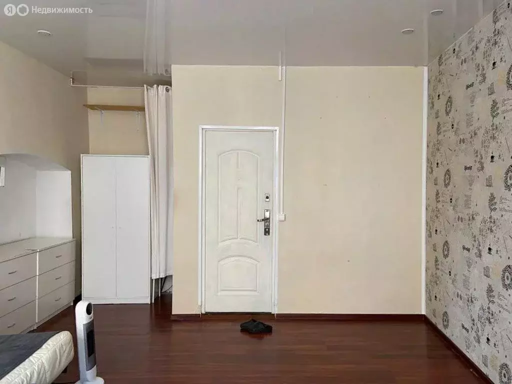 1к в -комнатной квартире (18 м) - Фото 0