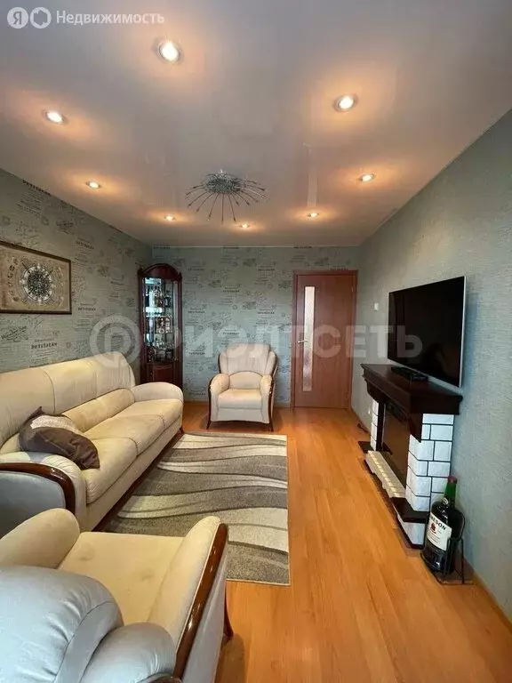 2-комнатная квартира: Мурманск, улица Крупской, 1 (56 м) - Фото 1