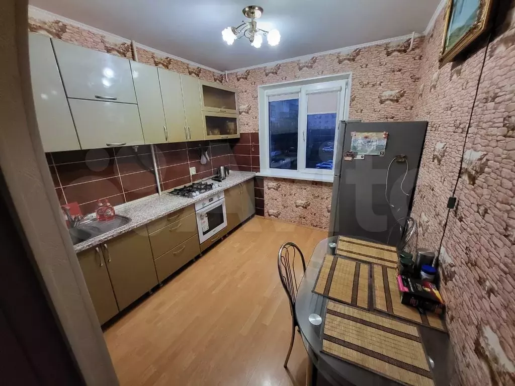 2-к. квартира, 52 м, 3/9 эт. - Фото 0