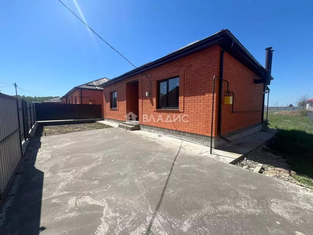 Дом в Краснодарский край, Белореченск Изумрудная ул., 18 (105 м) - Фото 0