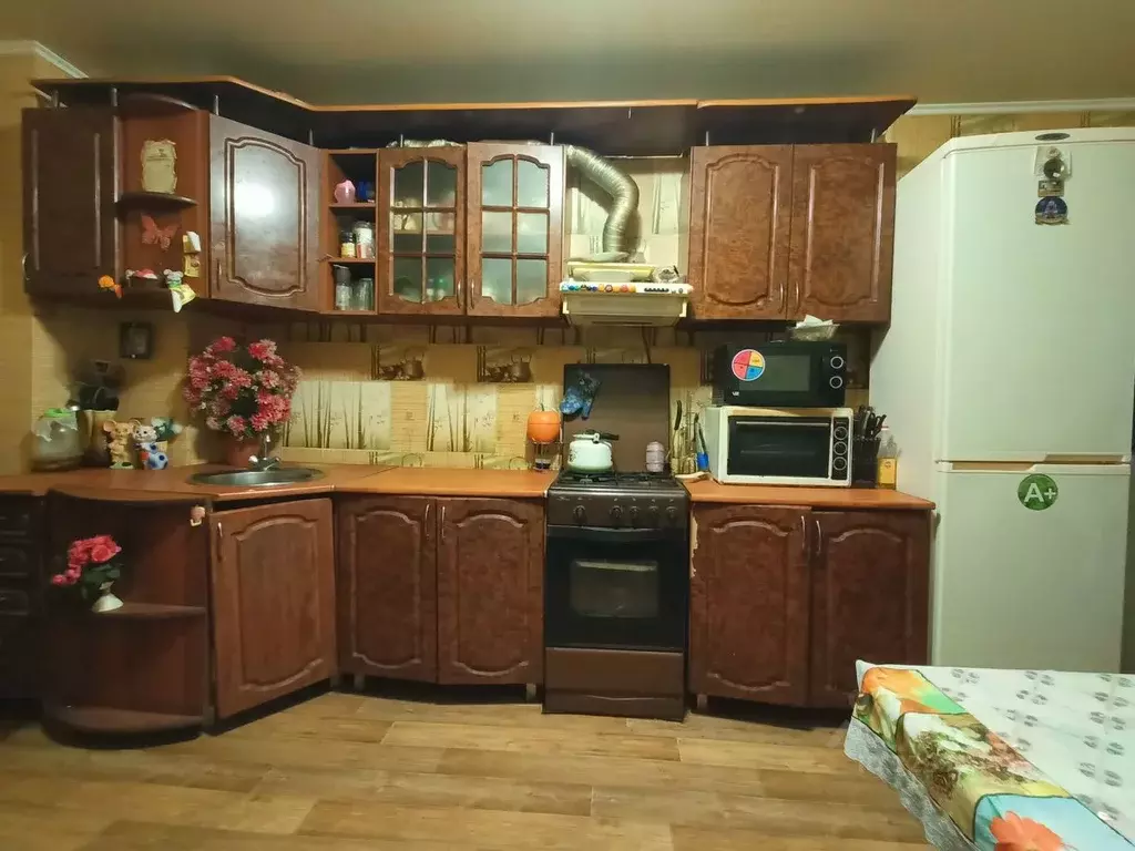 3-к кв. Саратовская область, Энгельс ул. Шурова Гора, 7/9 (80.0 м) - Фото 1