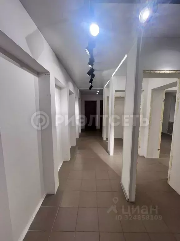 Офис в Мурманская область, Ковдор ул. Кошица, 2 (53 м) - Фото 2