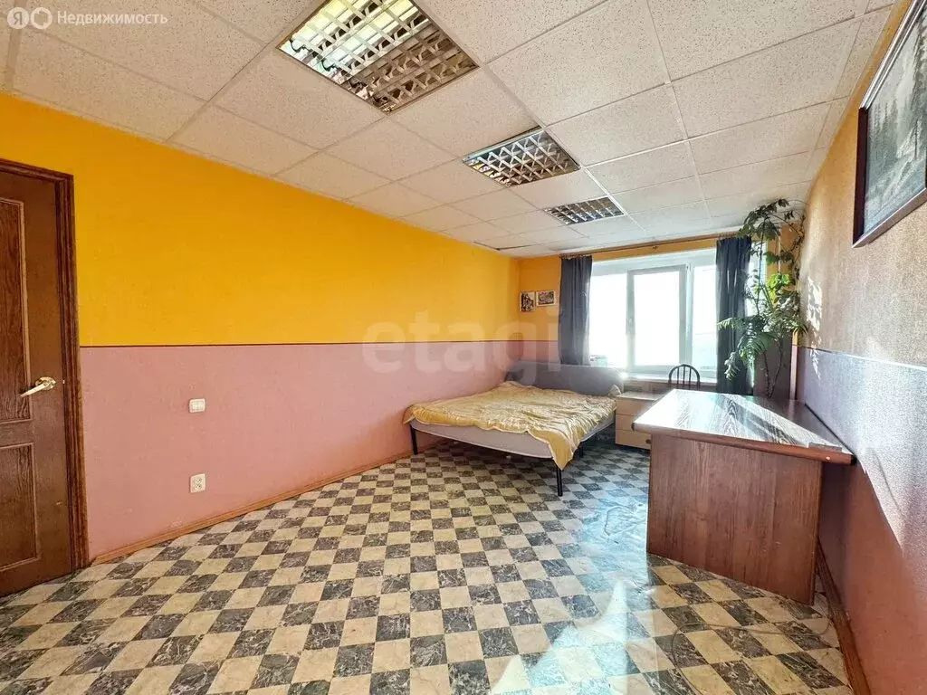 3-комнатная квартира: Петропавловск-Камчатский, улица Беринга, 6 (66.2 ... - Фото 1