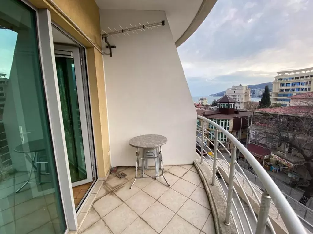 2-к кв. Крым, Ялта ул. Свердлова, 13/2 (64.0 м) - Фото 1