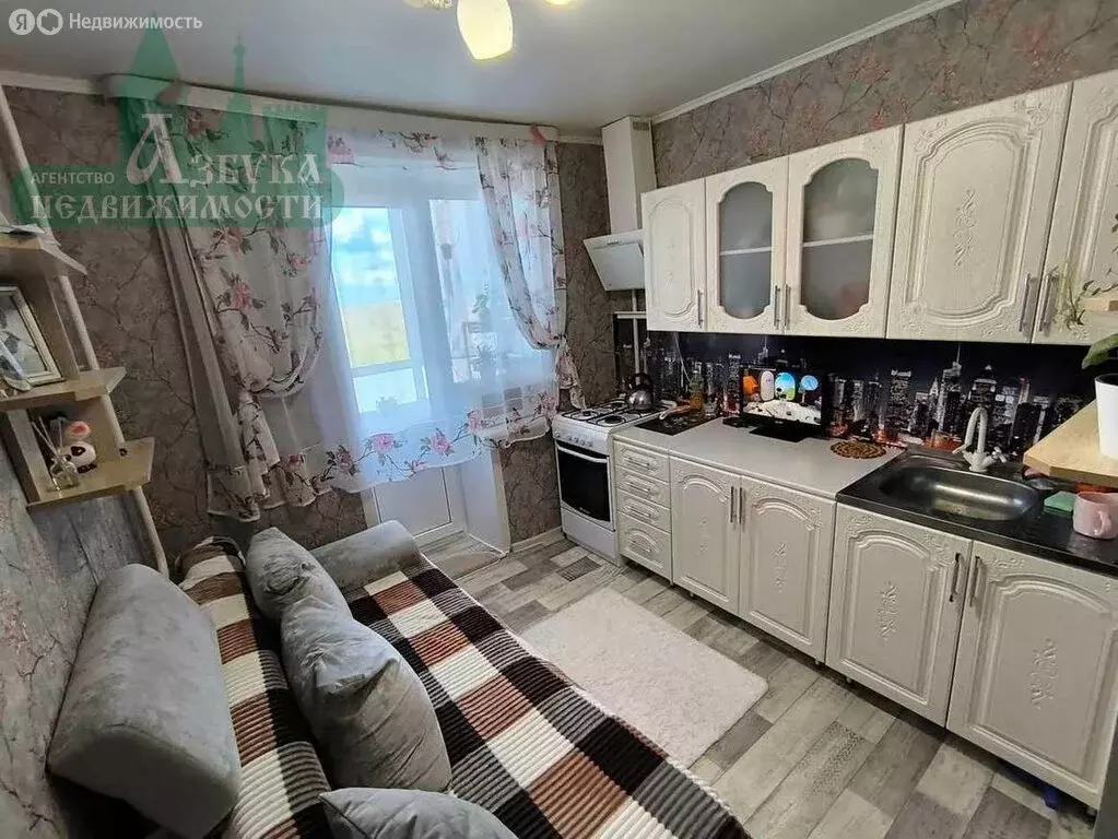 1-комнатная квартира: Печерск, Пионерская улица, 6 (37 м) - Фото 1