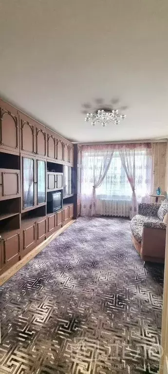 2-к. квартира, 55 м, 1/10 эт. - Фото 1