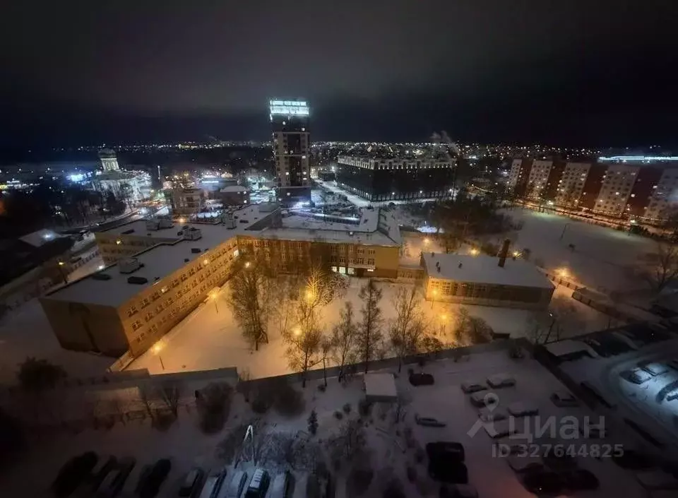 2-к кв. Московская область, Наро-Фоминск ул. Войкова, 1 (82.7 м) - Фото 1