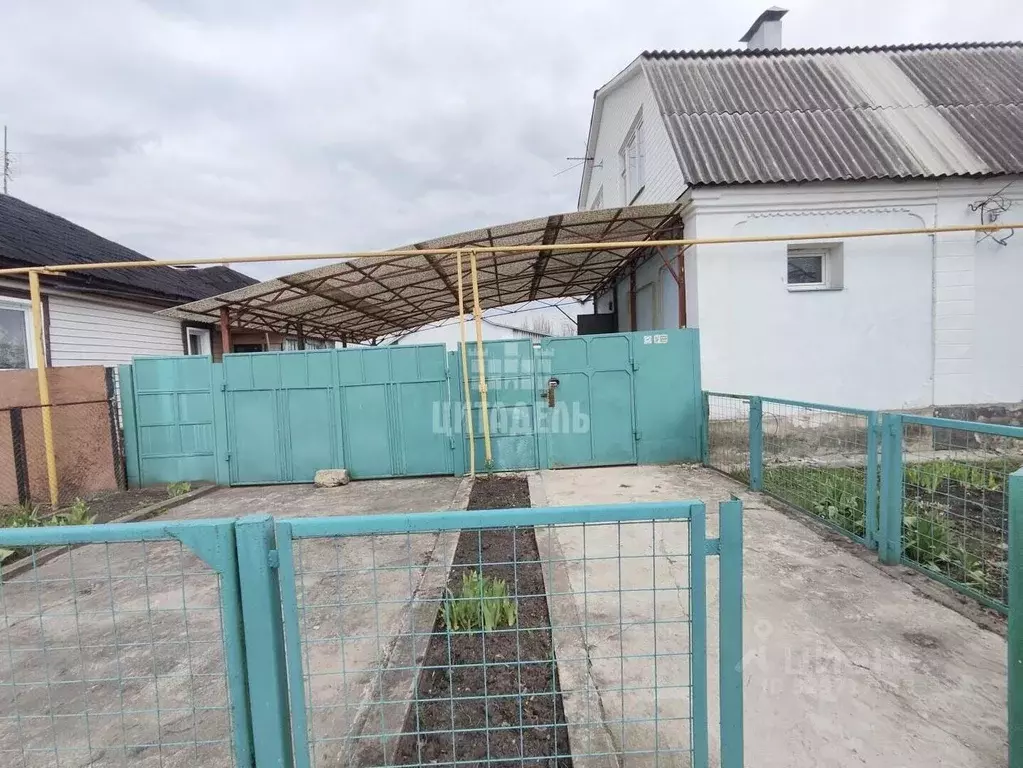 Дом в Воронежская область, Воронеж ул. Василия Кубанева, 63 (67 м) - Фото 1