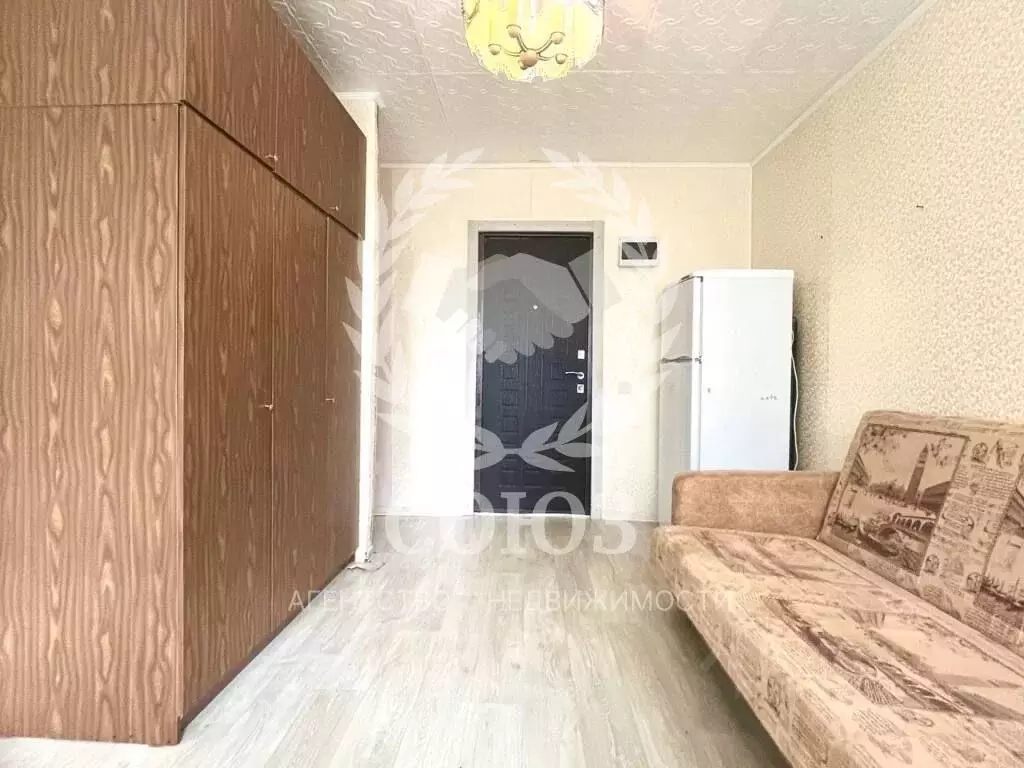 Комната Калужская область, Калуга ул. Веры Андриановой, 26 (12.8 м) - Фото 1