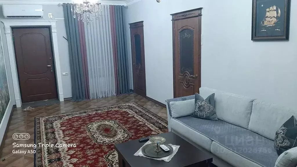Дом в Дагестан, Избербаш ул. Серная, 26А (100 м) - Фото 1