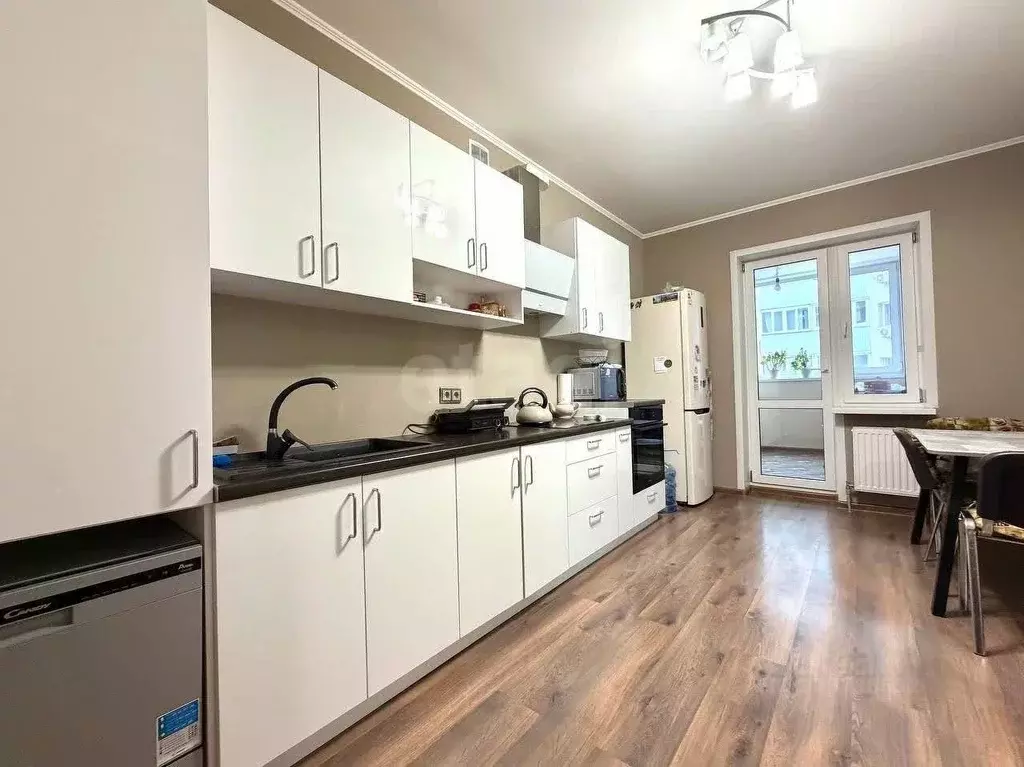 1-к кв. Самарская область, Самара Ново-Садовая ул., 138 (68.0 м) - Фото 1