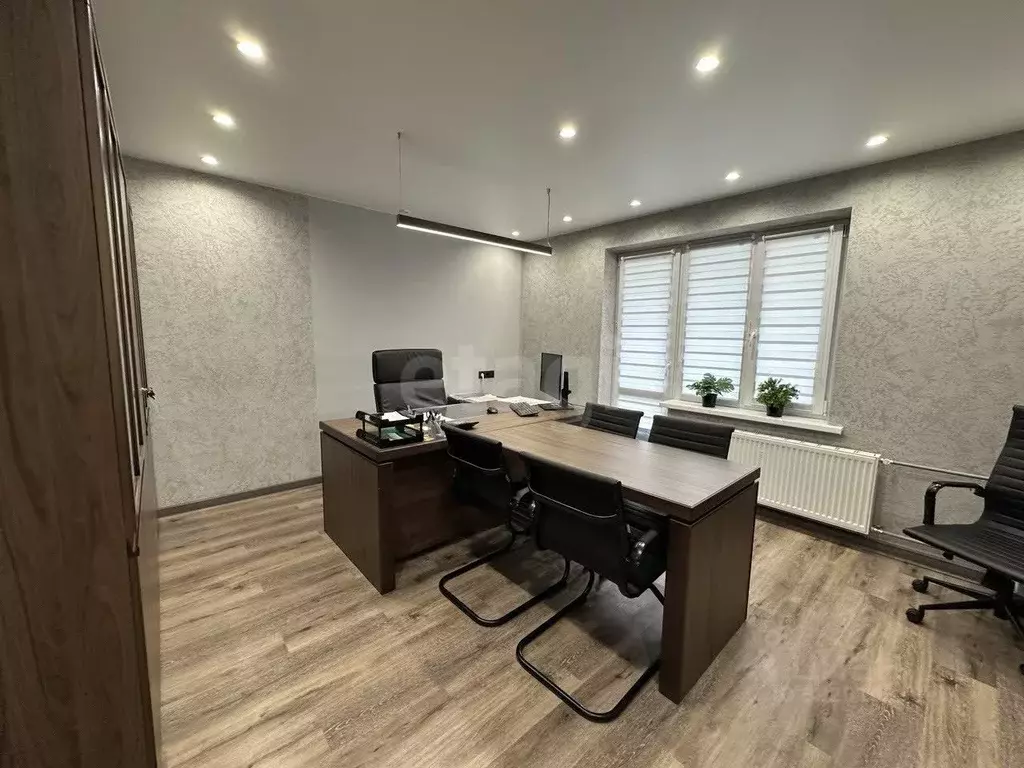 Офис в Тюменская область, Тюмень ул. Алматинская, 12 (191 м) - Фото 2