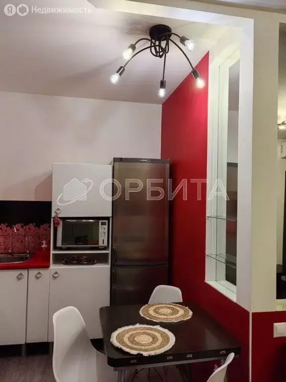 1-комнатная квартира: Тюмень, улица Максима Горького, 3к1 (48 м) - Фото 2