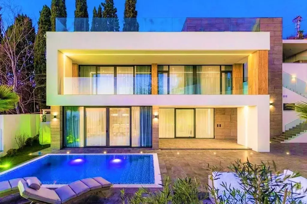 Дом в Краснодарский край, Сочи Хоста жилрайон, ул. Дачная, 27 (350 м) - Фото 1