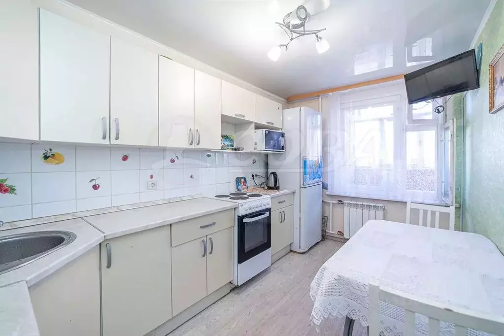 3-к кв. Тюменская область, Тюмень ул. Салтыкова-Щедрина, 59 (65.0 м) - Фото 1
