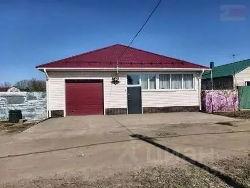 Дом в Самарская область, Кинельский район, Бобровка с/пос, с. Бобровка ... - Фото 1