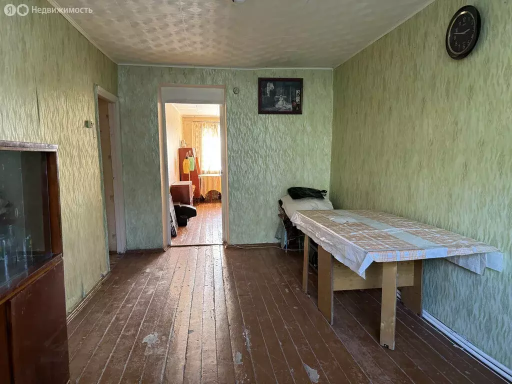 3-комнатная квартира: село Елшанка, посёлок Газовиков, улица ... - Фото 1