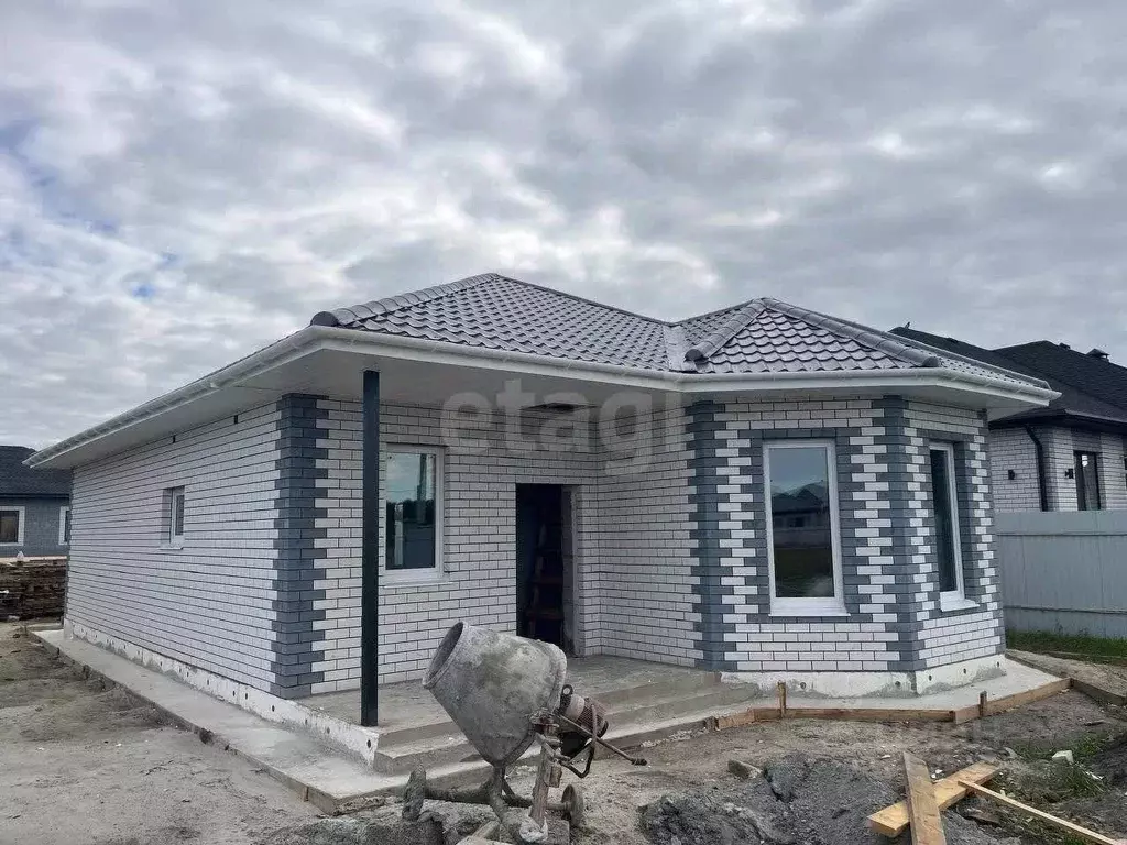 Дом в Тюменская область, Тюменский муниципальный округ, д. Падерина ... - Фото 1