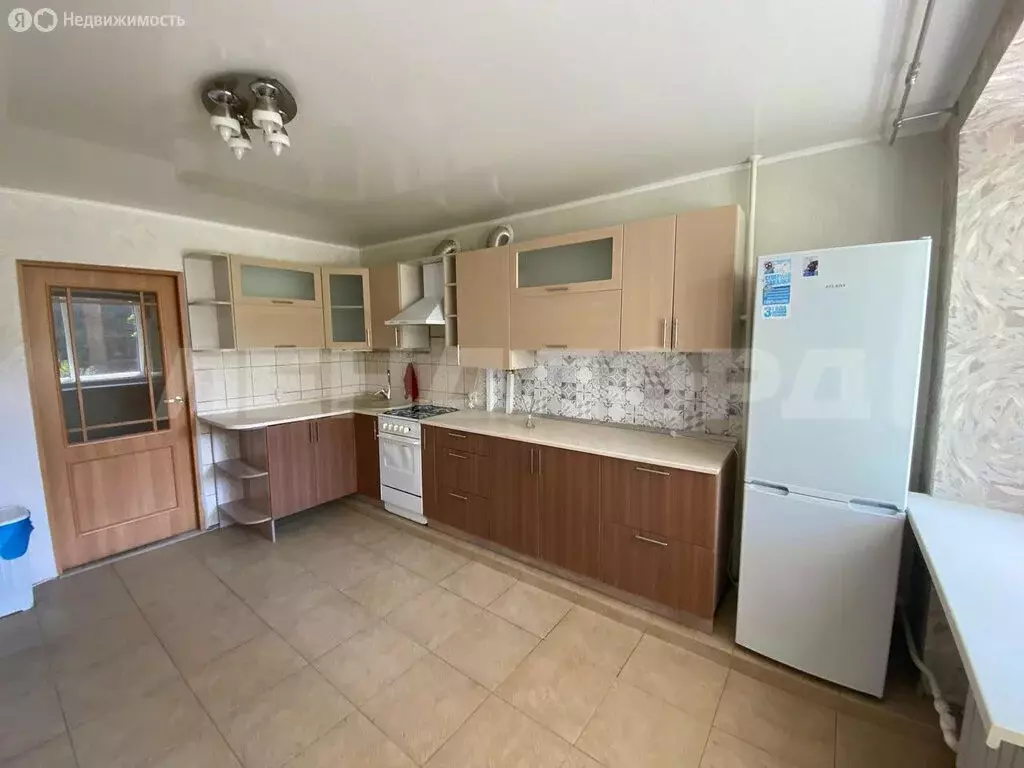 3-комнатная квартира: Новочеркасск, Комсомольский переулок, 25А (85.3 ... - Фото 0