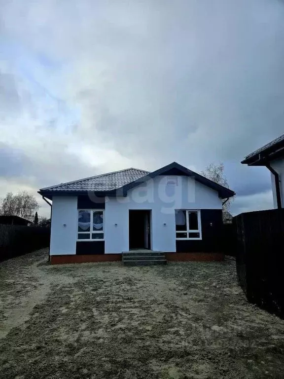 Дом в Тюменская область, Тюмень Парфеново мкр, ул. Есенина (115 м) - Фото 0