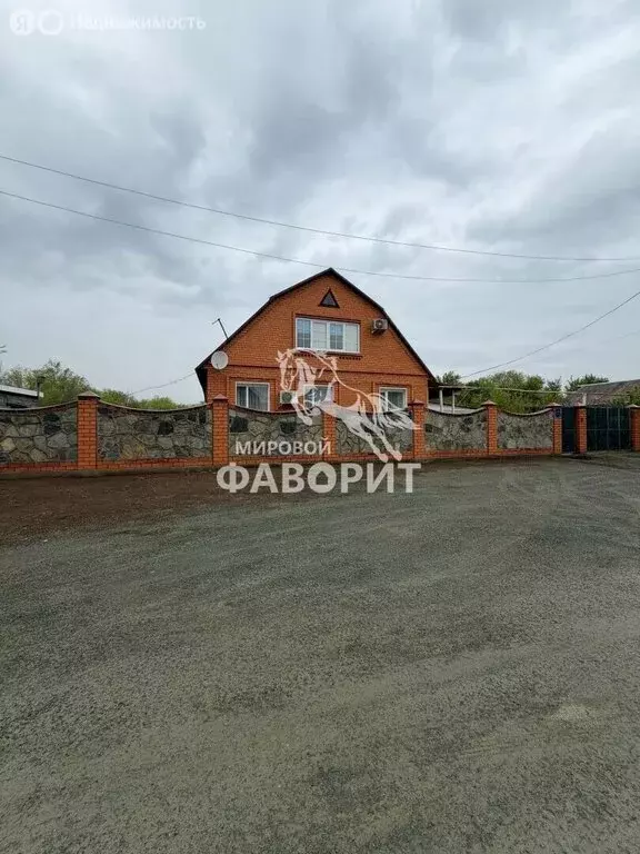 Дом в Орск, посёлок Степной, улица Юлаева (244 м) - Фото 1