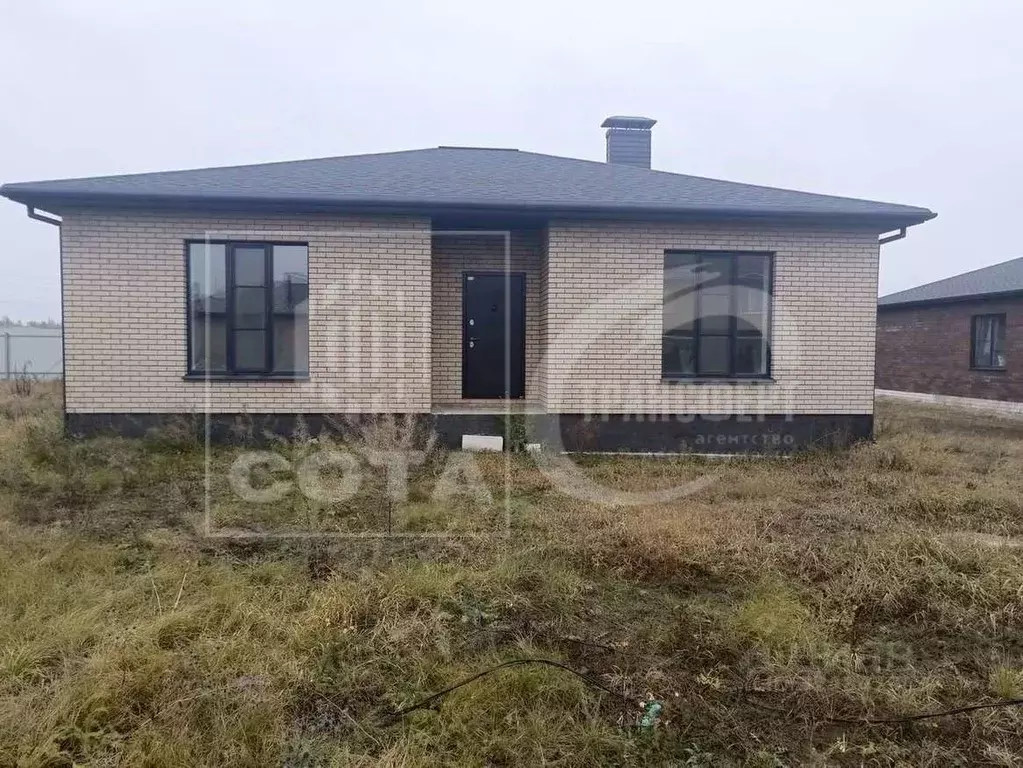 Дом в Воронежская область, с. Новая Усмань пер. Покровский, 14 (180 м) - Фото 1