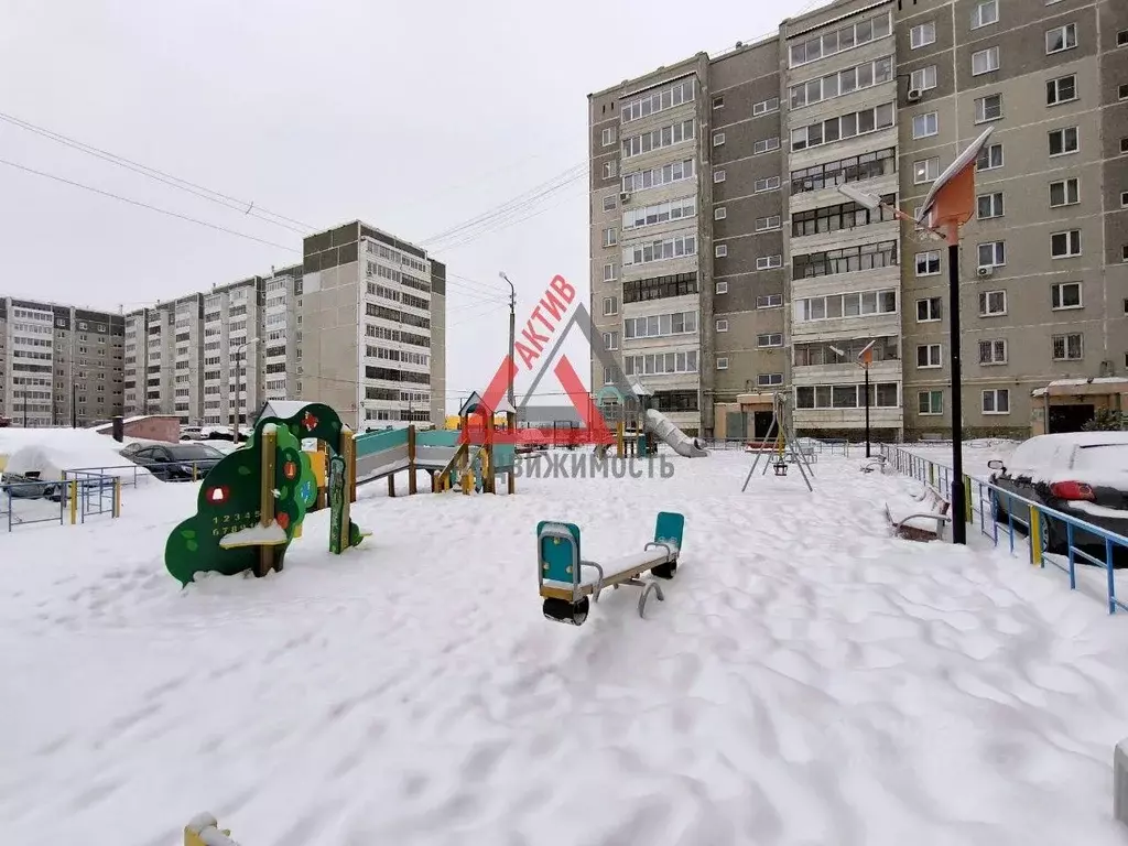 2-к кв. Свердловская область, Каменск-Уральский Октябрьская ул., 101 ... - Фото 2