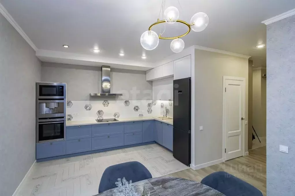 3-к кв. Тюменская область, Тюмень Профсоюзная ул., 63 (72.5 м) - Фото 1